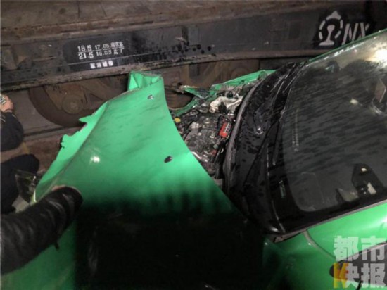 ��������܇�c��܇�賿��ײ ����p����Ŀȫ��